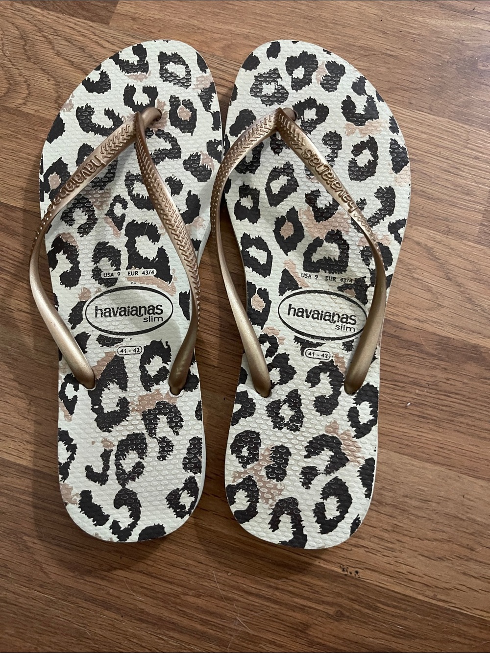 Havaianas Slim Leopard Print Flip Flops - Tan, Black, Gold Sz 41-42